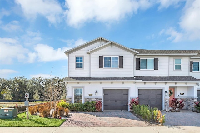 view of front of home featuring a garage