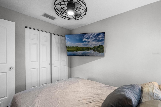 bedroom featuring a closet