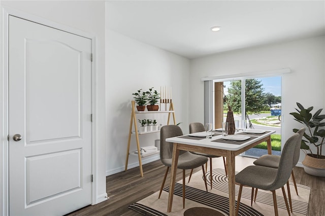 5626 Paddock Fence Ln, Apopka, FL 32712 - dining area featuring recessed lighting, baseboards, and dark wood-style floors