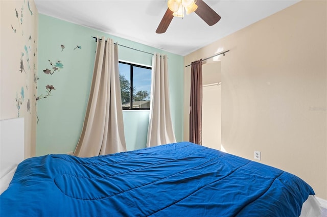 bedroom with ceiling fan