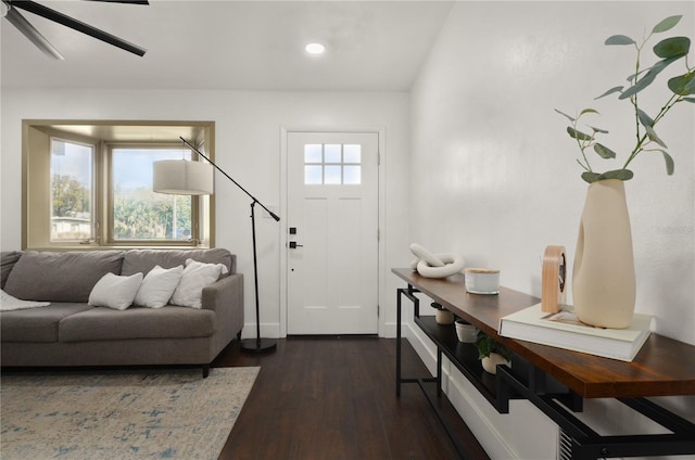 foyer featuring dark wood-style floors and recessed lighting