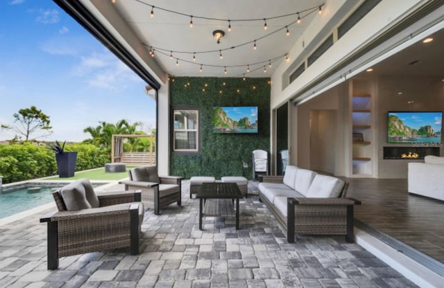 view of patio featuring an outdoor hangout area