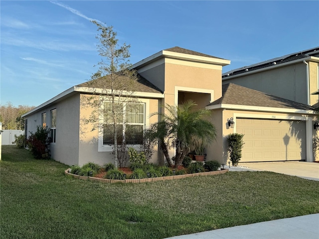 view of front facade with a front yard