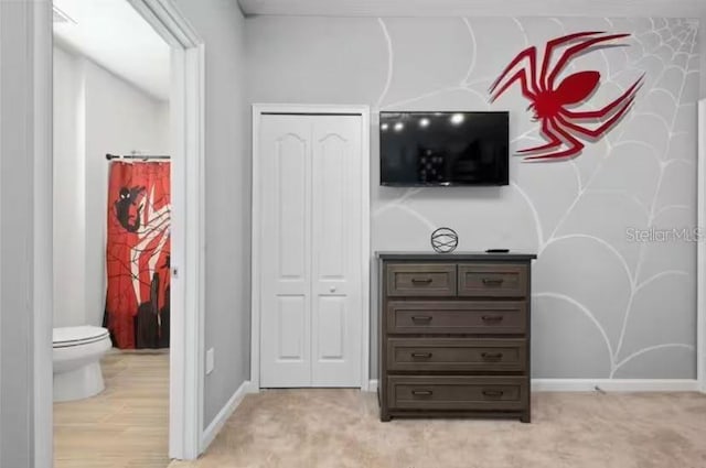 bedroom featuring a closet