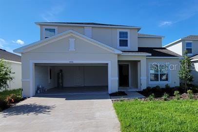 view of front property featuring a garage