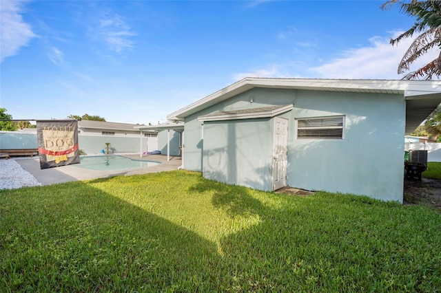 exterior space with a yard