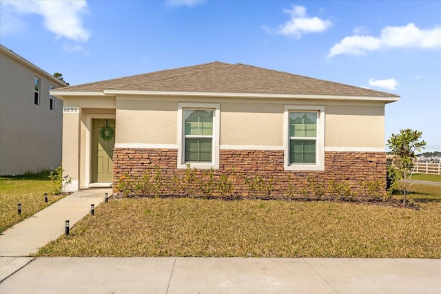 view of front of house with a front yard