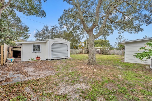 view of yard with a storage shed