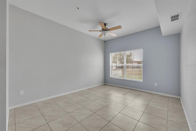 empty room with ceiling fan