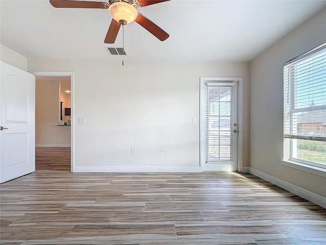 empty room with ceiling fan