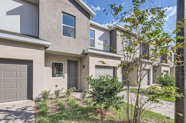 view of front of house with stucco siding