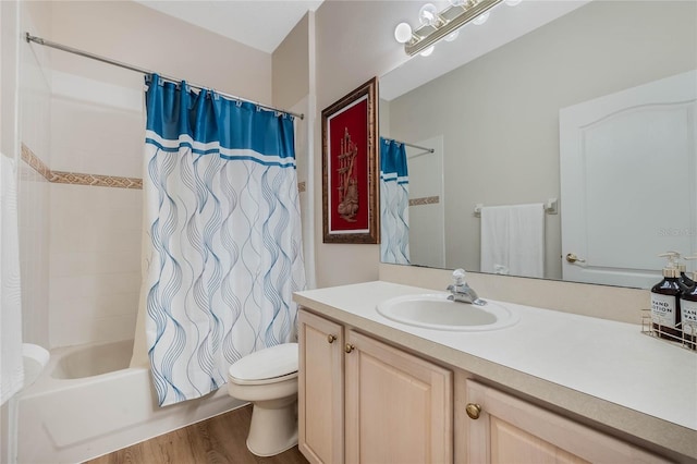 126 Seville Chase Dr, Winter Springs, FL 32708 - bathroom with toilet, vanity, shower / tub combo with curtain, and wood finished floors