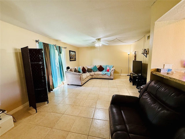 Listing photo 3 for 282 Scottsdale Sq Unit 282, Winter Park FL 32792