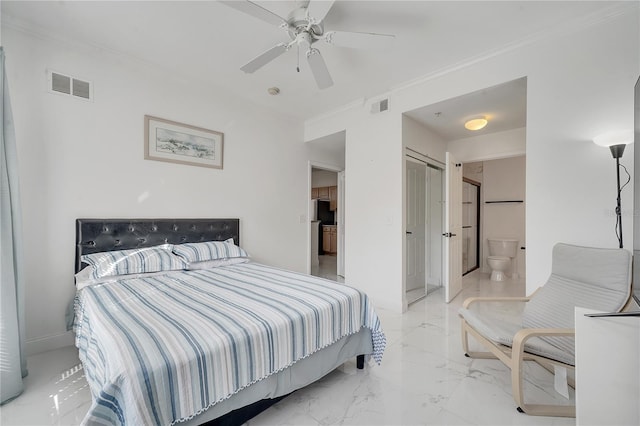 bedroom with crown molding, a closet, and ceiling fan