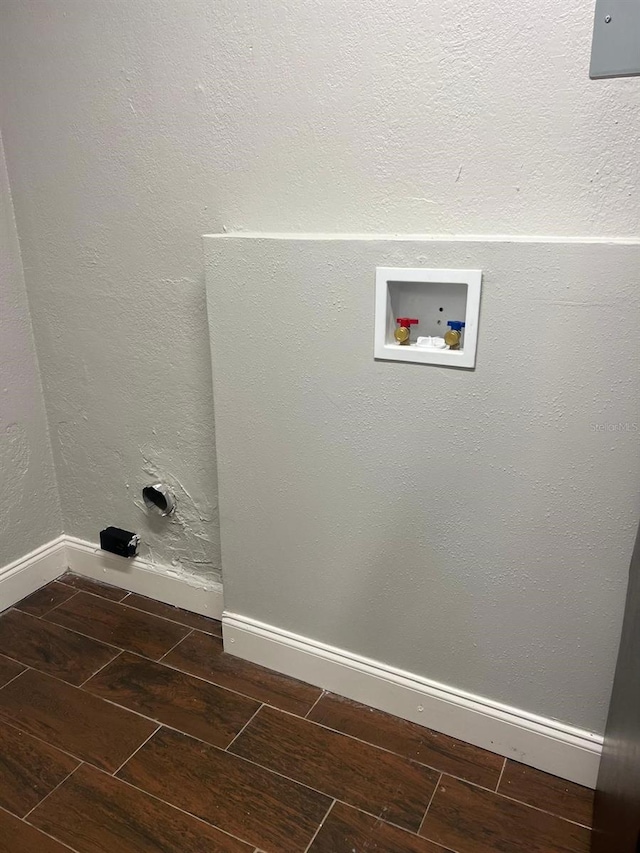 1315 Carlsbad Pl, Orlando, FL 32808 - laundry area with washer hookup