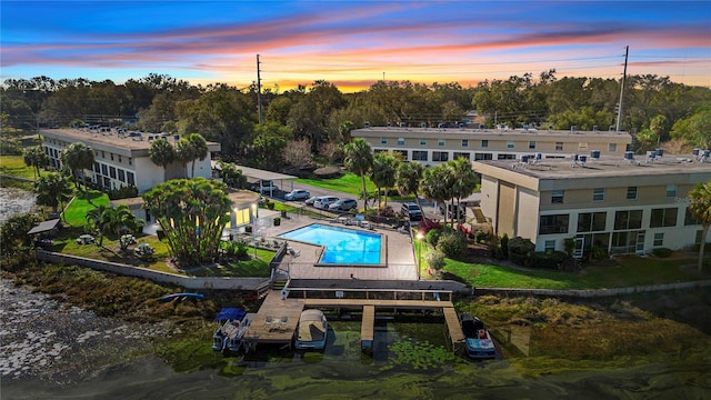 view of aerial view at dusk