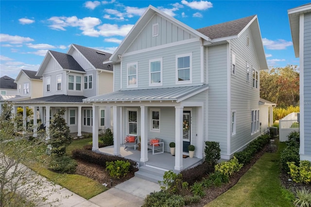 view of front of home featuring a porch