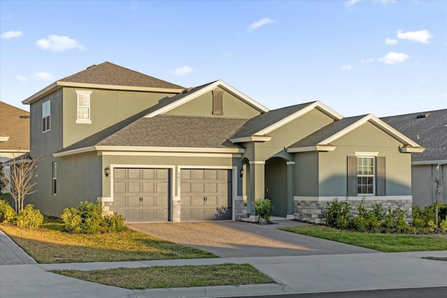 view of front facade featuring a garage