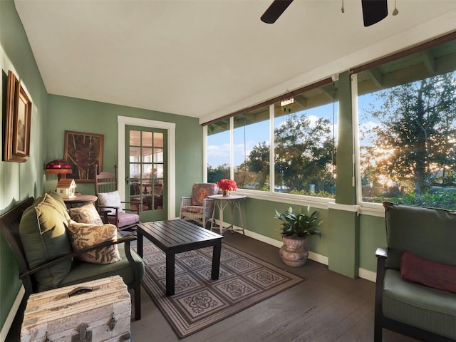 sunroom / solarium with ceiling fan