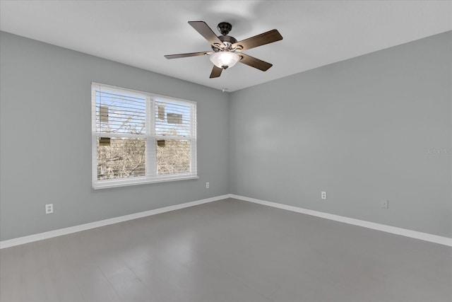 empty room with ceiling fan