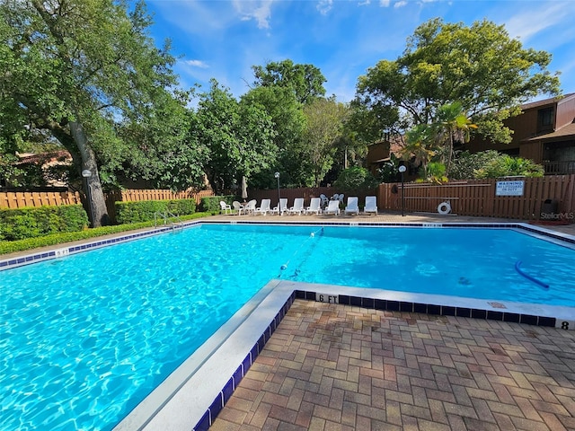 view of swimming pool