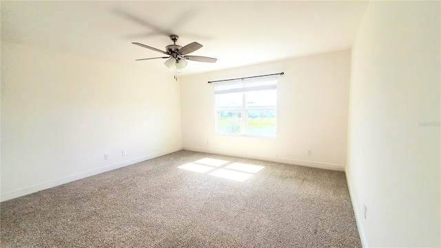 unfurnished room with carpet floors and ceiling fan