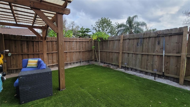 view of yard featuring a pergola