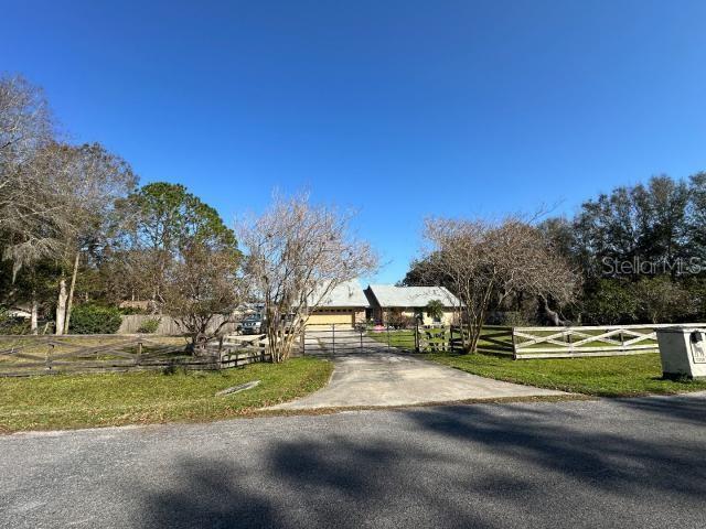 exterior space featuring a rural view