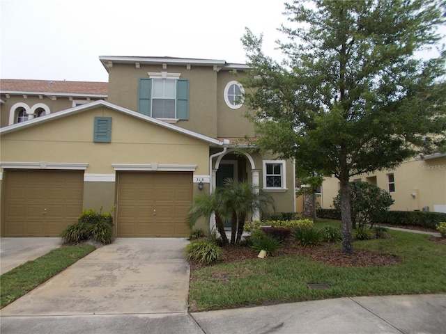 view of front facade featuring a garage