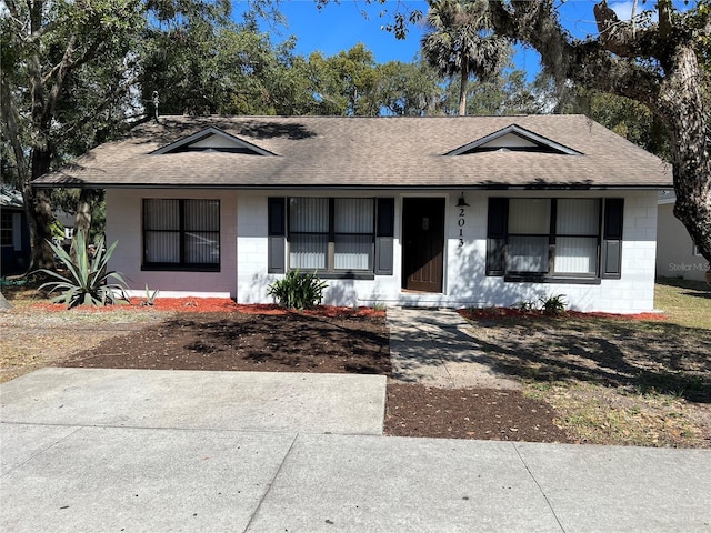 view of front of house featuring a porch