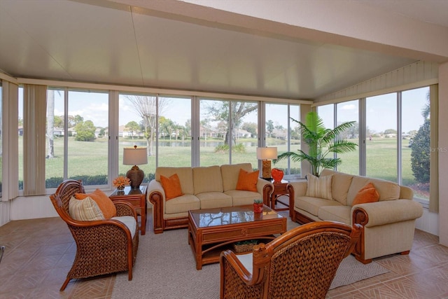 sunroom with vaulted ceiling