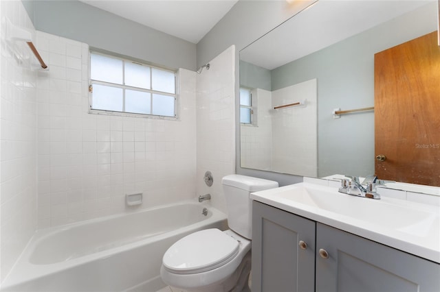 7544 Tern Dr, Orlando, FL 32822 - bathroom featuring vanity, toilet, and bathing tub / shower combination