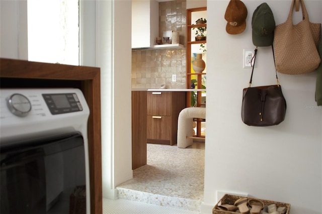 laundry room with washer / dryer