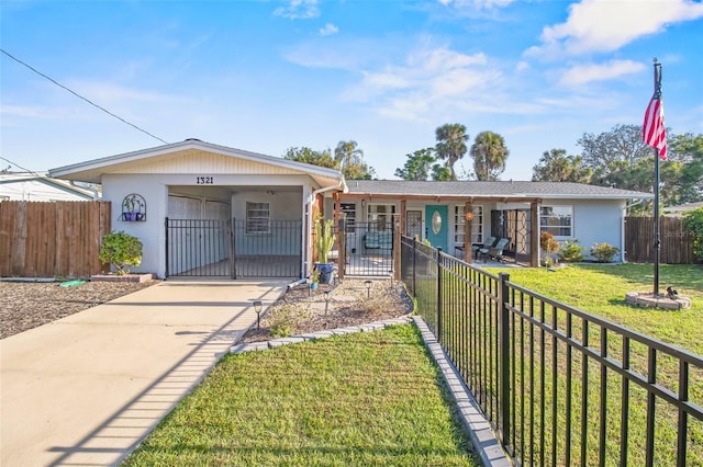 ranch-style home with a front yard