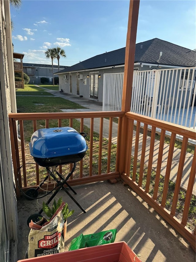 balcony featuring a grill