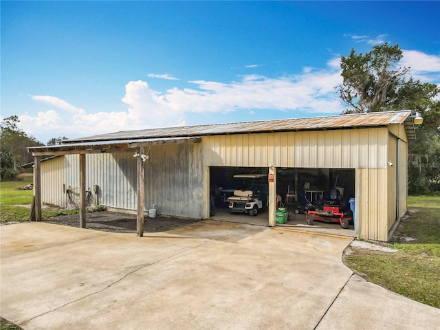 view of outdoor structure featuring a garage