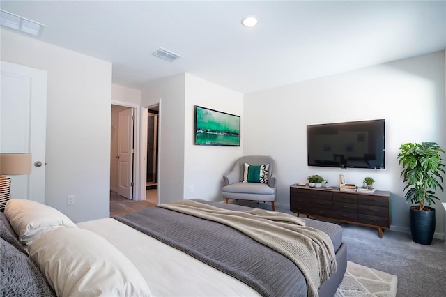 bedroom with carpet flooring