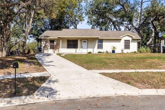 view of front of property with a front lawn