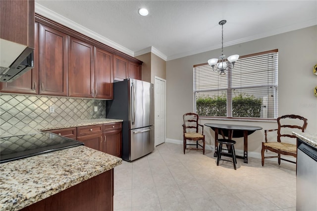 kitchen with crown molding, a chandelier, pendant lighting, stainless steel appliances, and backsplash