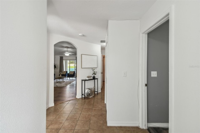 1821 Christina Lee Ln, Saint Cloud, FL 34769 - hallway with tile patterned floors