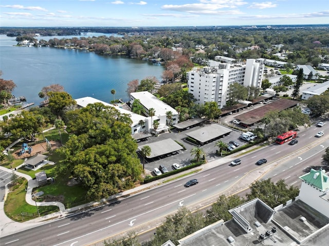 bird's eye view featuring a water view