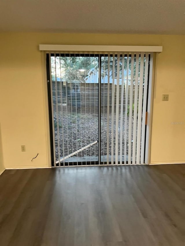 4944 Sanoma Vlg Unit D, Orlando, FL 32808 - interior space featuring wood finished floors