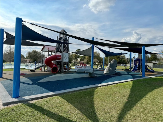 281 San Gabriel St, Winter Springs, FL 32708 - community play area featuring a lawn