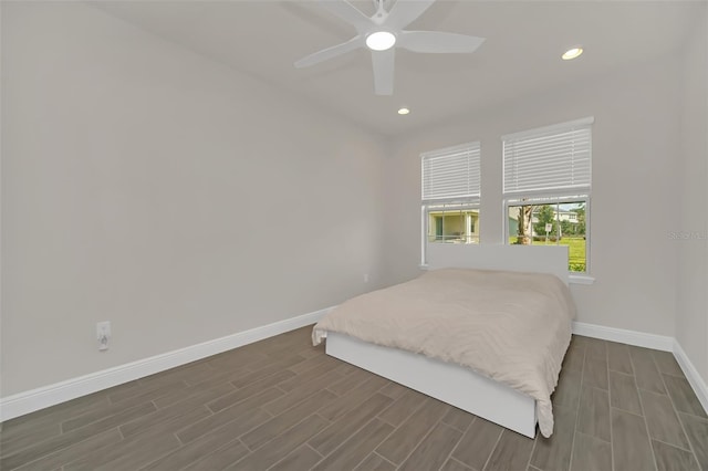 bedroom featuring ceiling fan