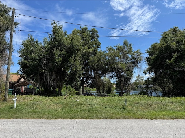 Listing photo 2 for 1381 Abagail Dr, Deltona FL 32725