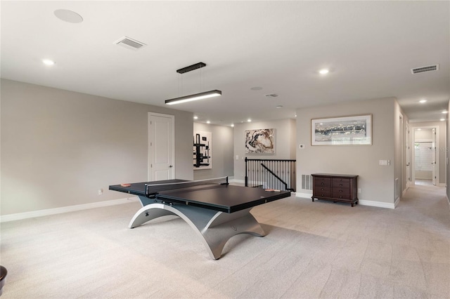 playroom with light carpet, baseboards, visible vents, and recessed lighting