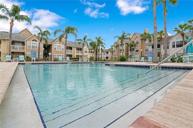 view of swimming pool