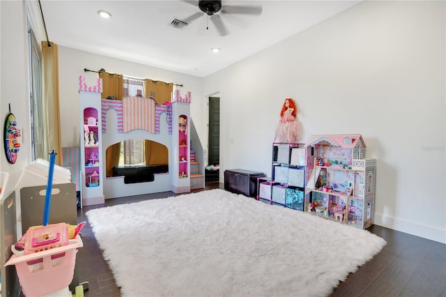 rec room featuring recessed lighting, visible vents, ceiling fan, wood finished floors, and baseboards