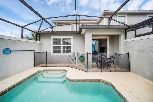 9017 Dogleg Dr, Davenport, FL 33896 - outdoor pool with a lanai and a patio