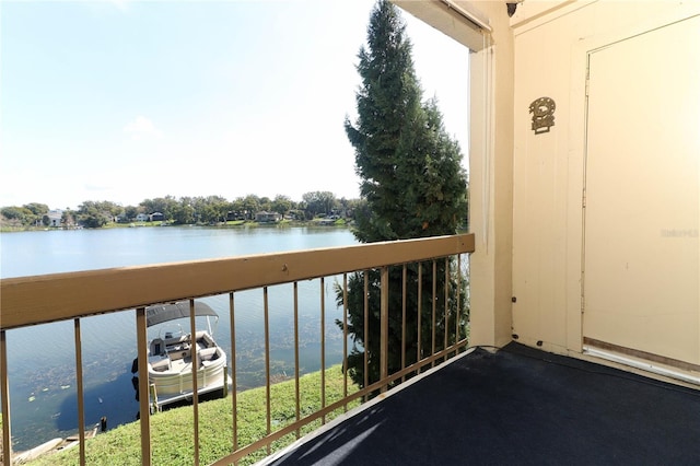 626 Orange Dr Unit 242, Altamonte Springs, FL 32701 - balcony featuring a water view